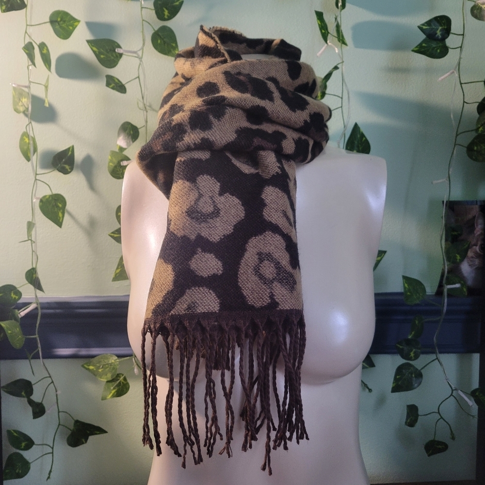 Jessica Simpson Animal Print Fringe Scarf Brown Tan Black Cheetah Wrap Long Cozy